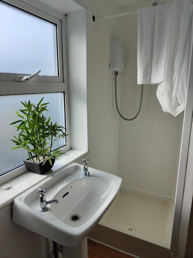 Ocean Surf Lodge Newquay  Ngoại thất bức ảnh